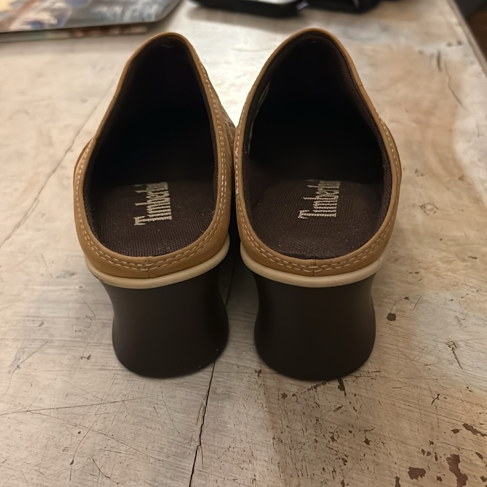 Timberland women’s shoes. Size 6 - Picture 5 of 6